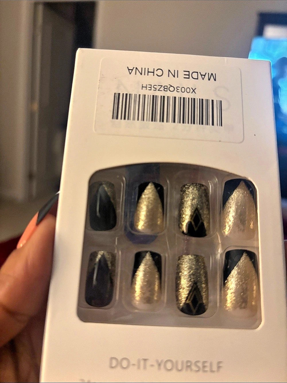 Black & Gold Press-On Nails NWT